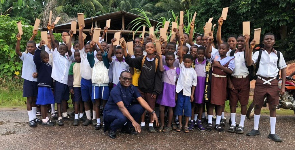 Oza-Nogogo Community celebrates academic excellence as France-Based Philanthropist rewards outstanding students 